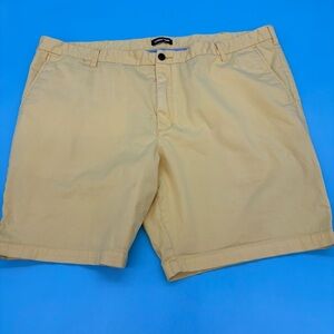 Land’s End Men’s Shorts Traditional Fit Flat Front Yellow Size 46